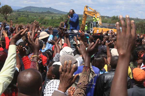 President Uhuru Kenyatta tells Raila to retire from politics