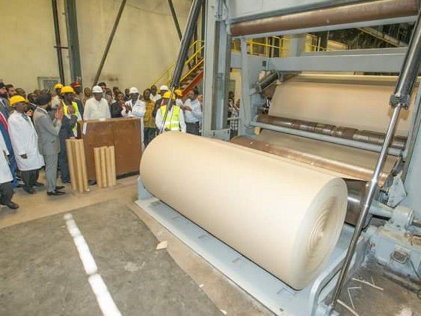 Uhuru reopens Webuye Rai Paper during Western tour