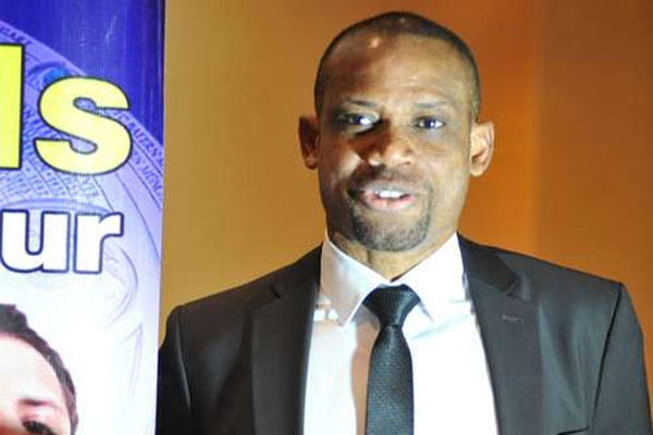 Sunday Oliseh